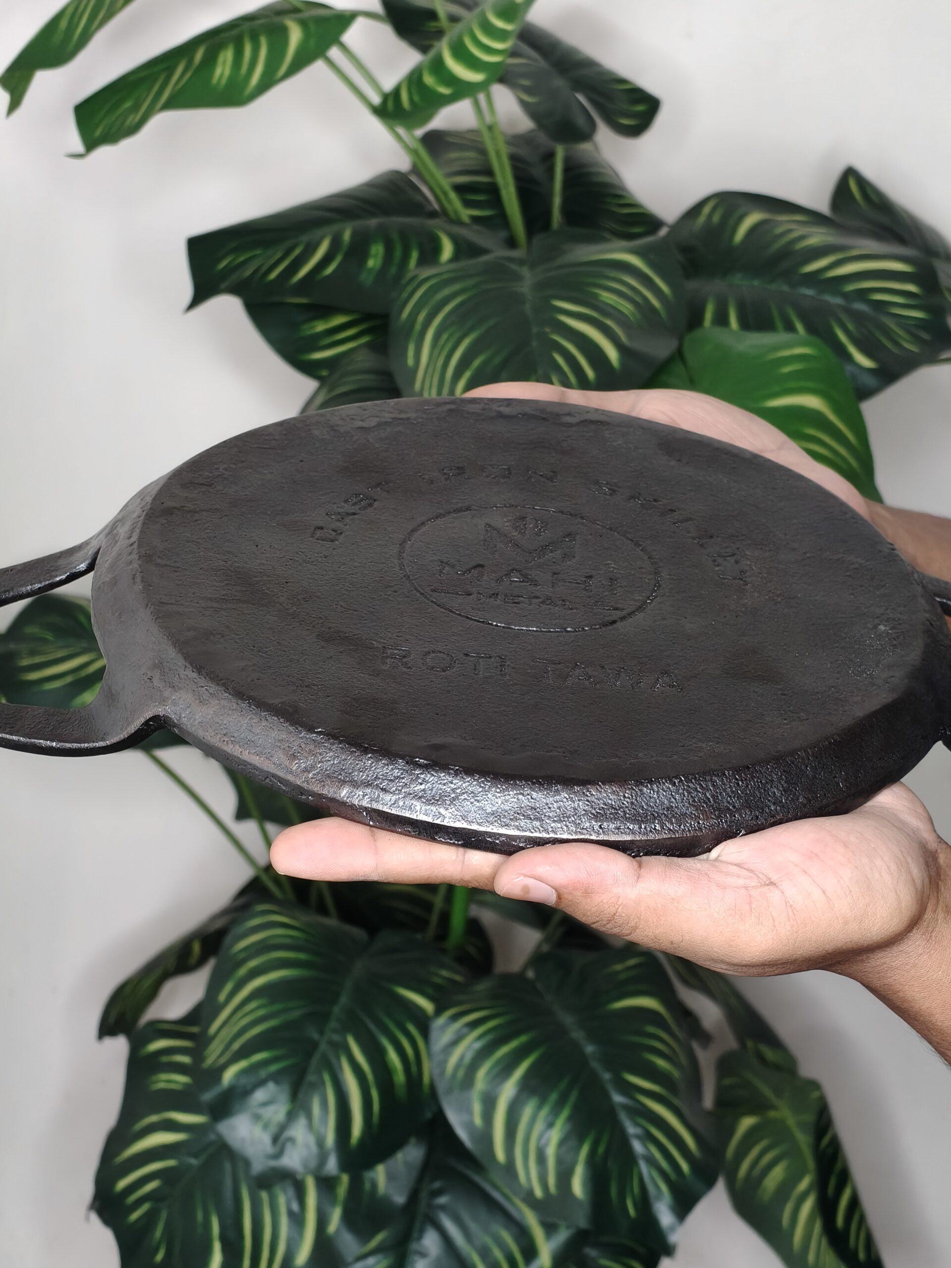 Cast Iron Roti Tawa (26cm) - Image 5