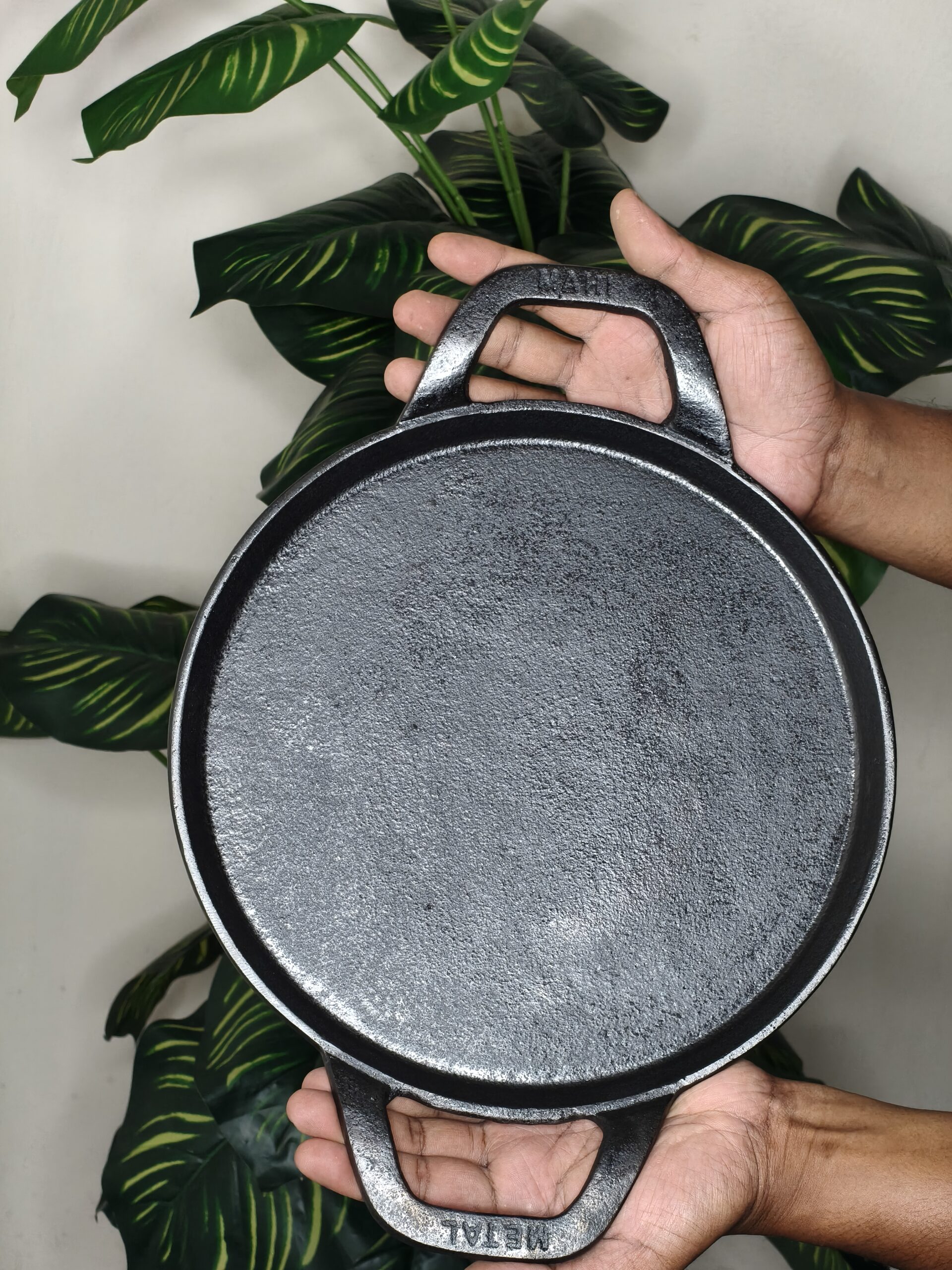 Cast Iron Roti Tawa (28cm) - Image 6