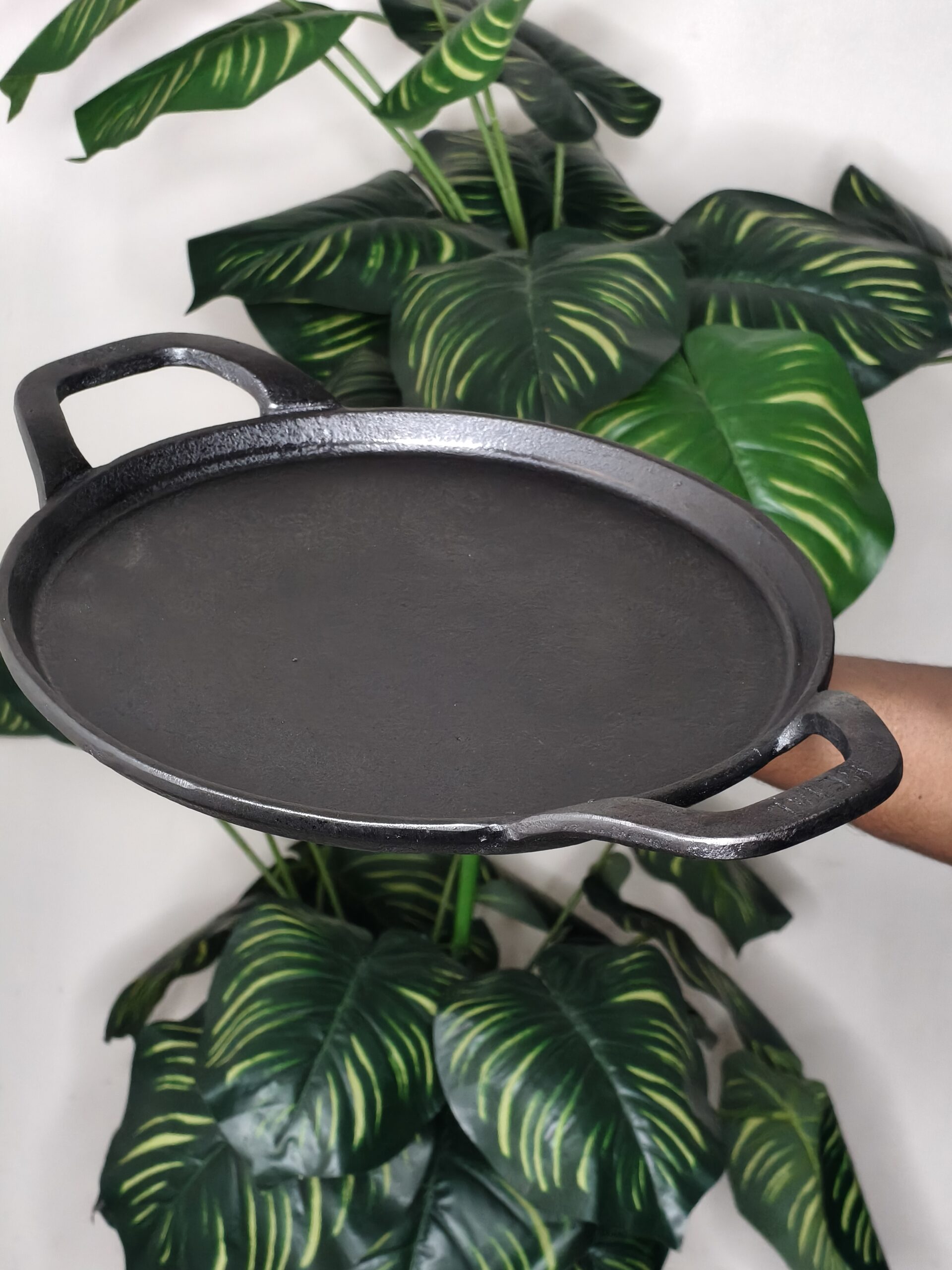 Cast Iron Roti Tawa (28cm) - Image 3