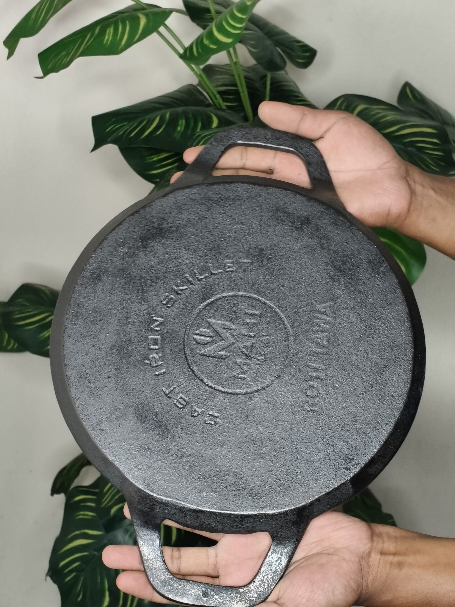 Cast Iron Roti Tawa (28cm) - Image 4